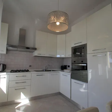 Giulia By Interhome Moneglia